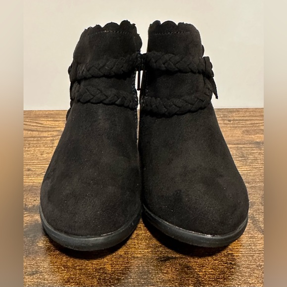 Jumping Beans Toddler Girls Black Yara Ankle Boots NWT Various Sizes - Picture 6 of 6